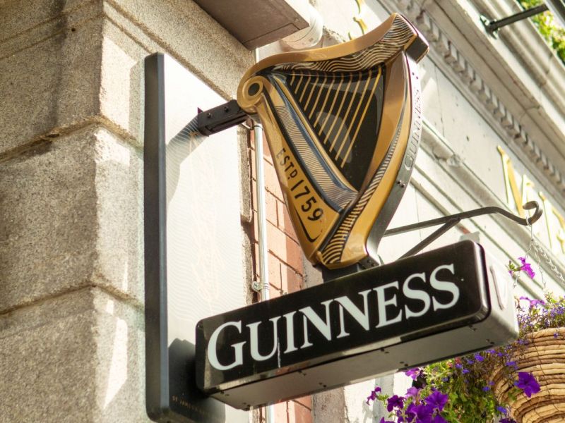 House of Guinness: storie nascoste, cuori al buio e il sapore profondo della&nbsp;resa